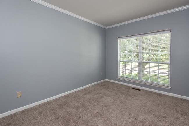 Building Photo - 1384 Briar Creek Dr