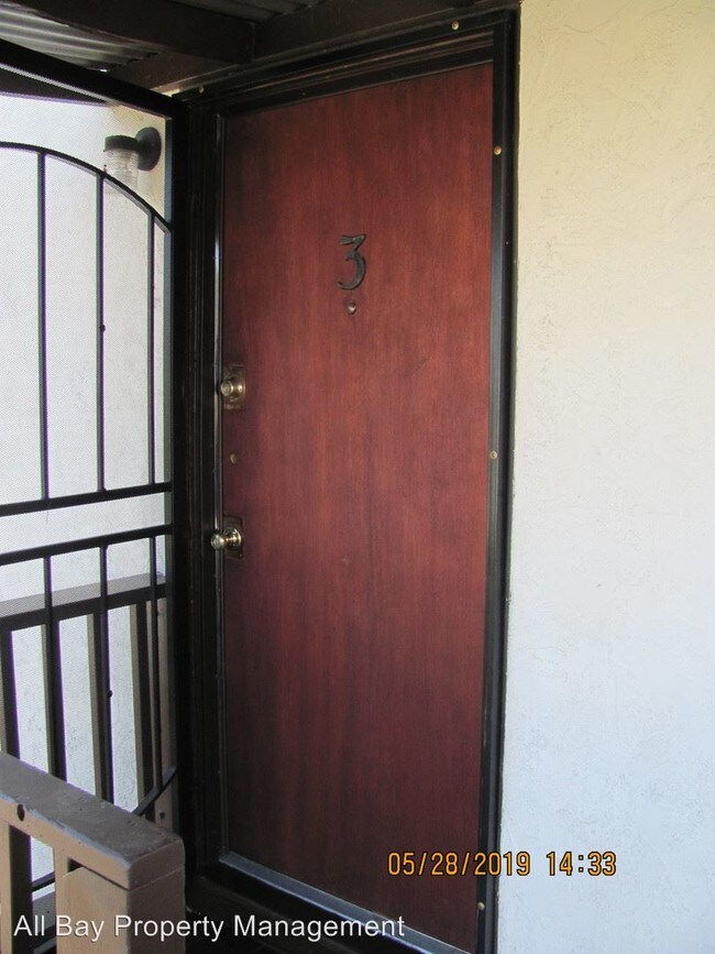 Building Photo - 1530 D St
