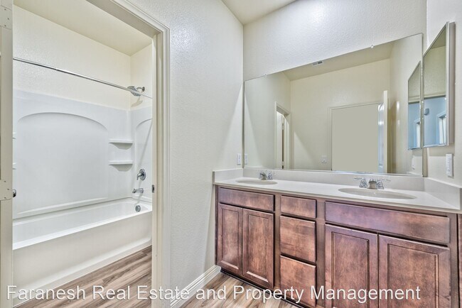 Building Photo - 3 br, 3.5 bath House - 845 Cherry Glen Pl