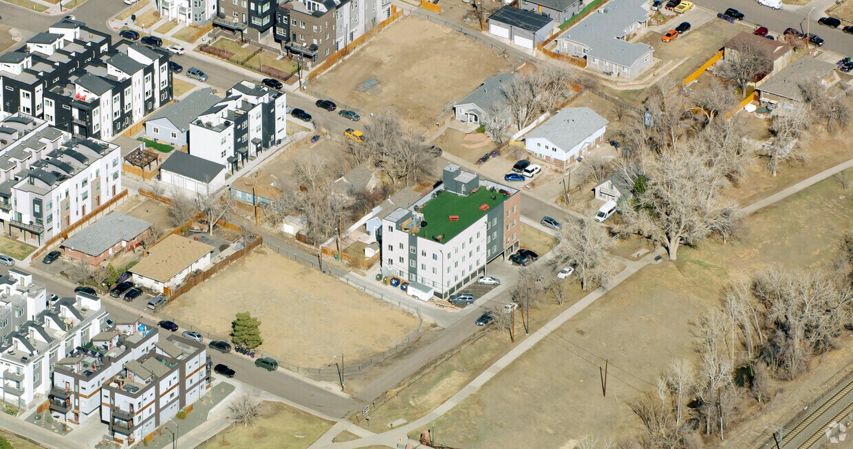 Aerial Photo - Tenn on the Park