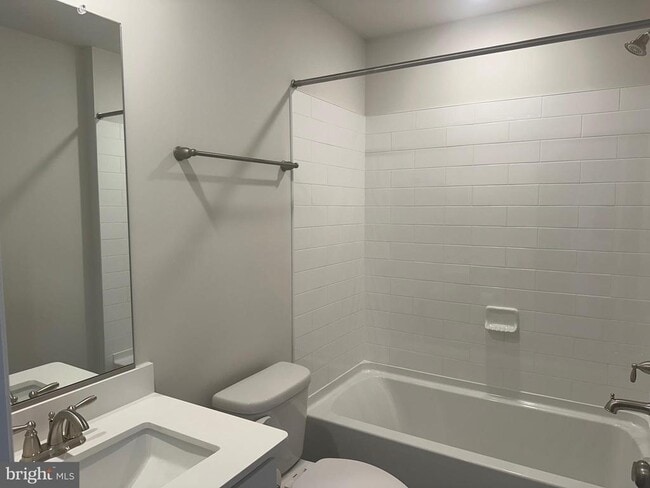 Building Photo - 451 Monte Farm Rd