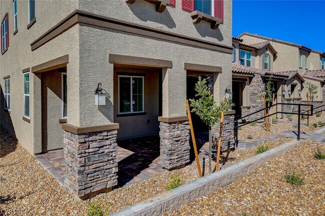 Building Photo - 3724 Battipaglia Ave
