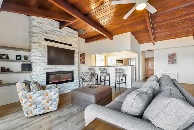 Foto del edificio - 6939 Holeman Ave