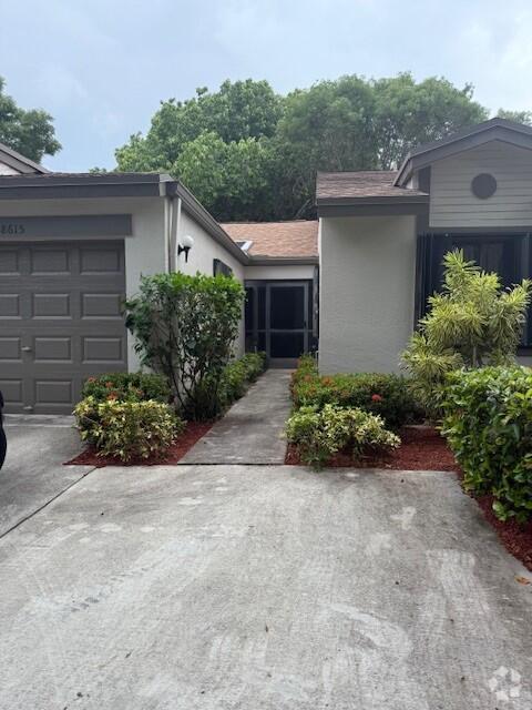 Building Photo - 18615 Breezy Palm Way