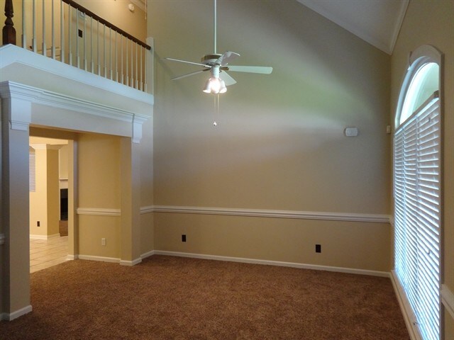 Building Photo - 115 Saint Ives Way