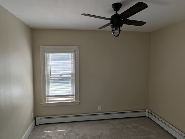 Building Photo - 5 Aldrich St