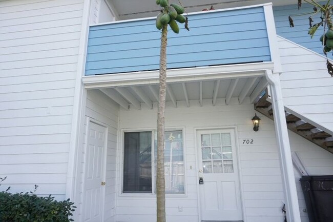 Foto del edificio - 2/1 Mayport Condo Near the Beach