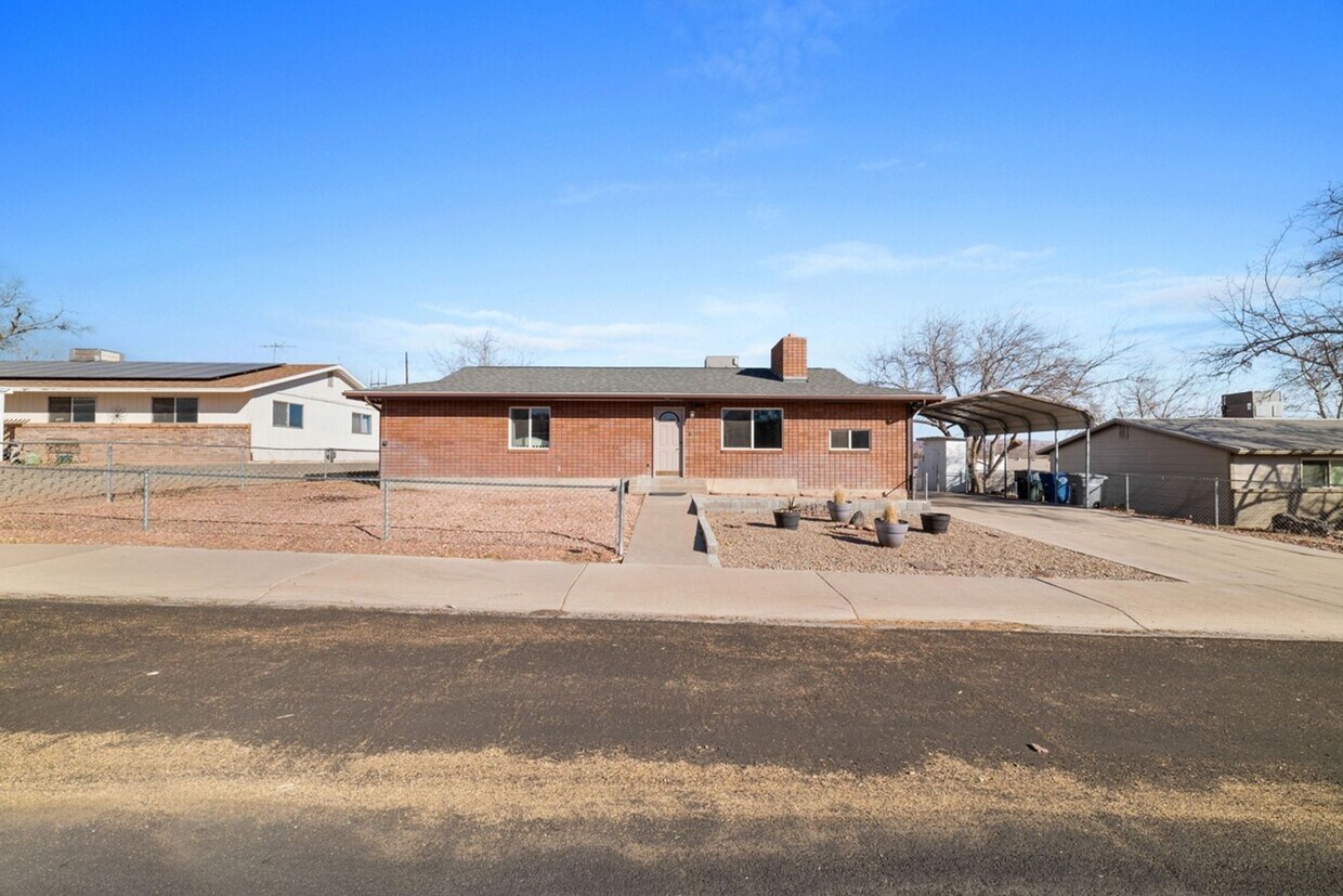 Primary Photo - Charming 3 Bedroom Home Plus Casita