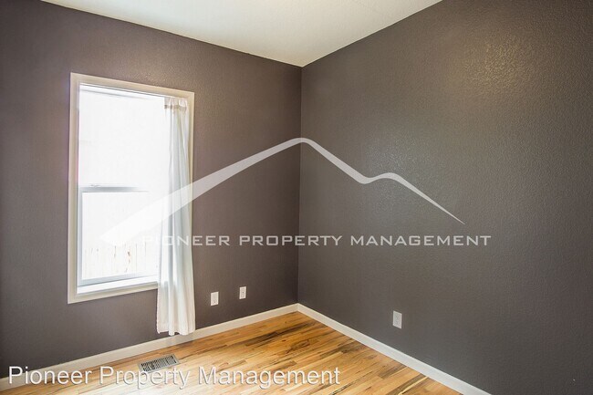 Building Photo - 2 br, 1 bath House - 4429 Quitman St