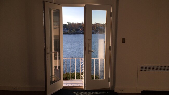 Foto del edificio - Steamboat Road / Greenwich Harbor Apartments