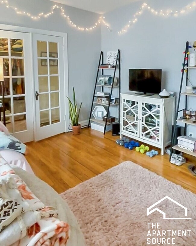 Foto del edificio - 432 W Surf St