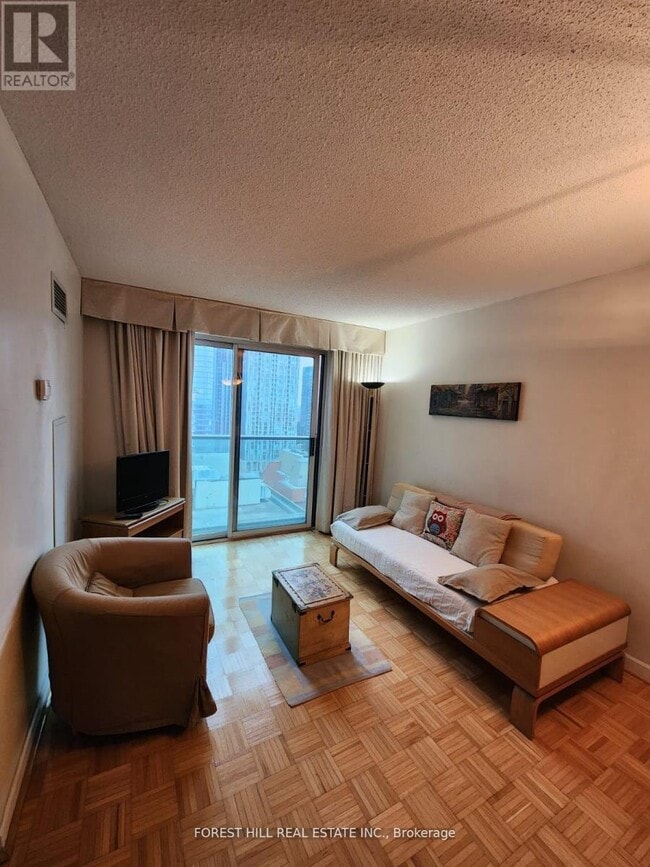 Building Photo - 8 Park Rd