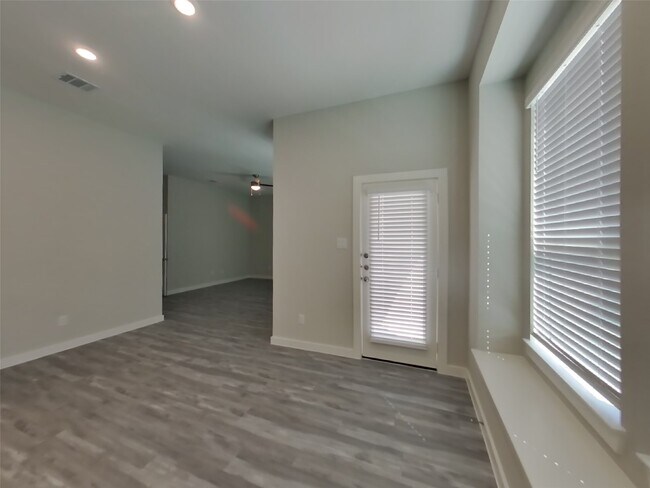 Building Photo - 22805 Terrazzo Dr