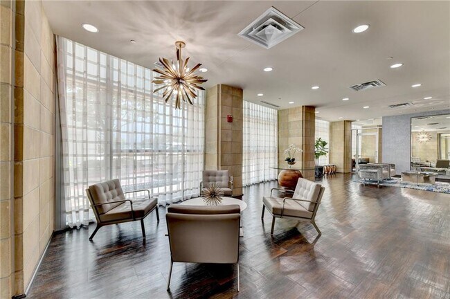 Foto del edificio - 4561 Olde Perimeter Way