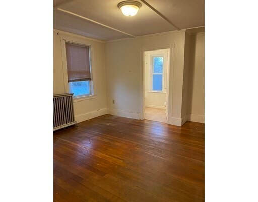 Building Photo - 145 Pleasant St