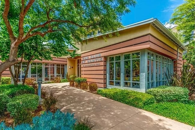 Building Photo - 16 Compass