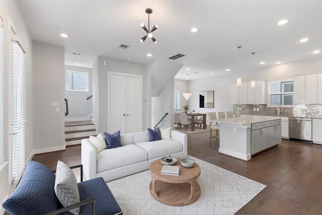 Foto del edificio - 8409 Hempstead Rd