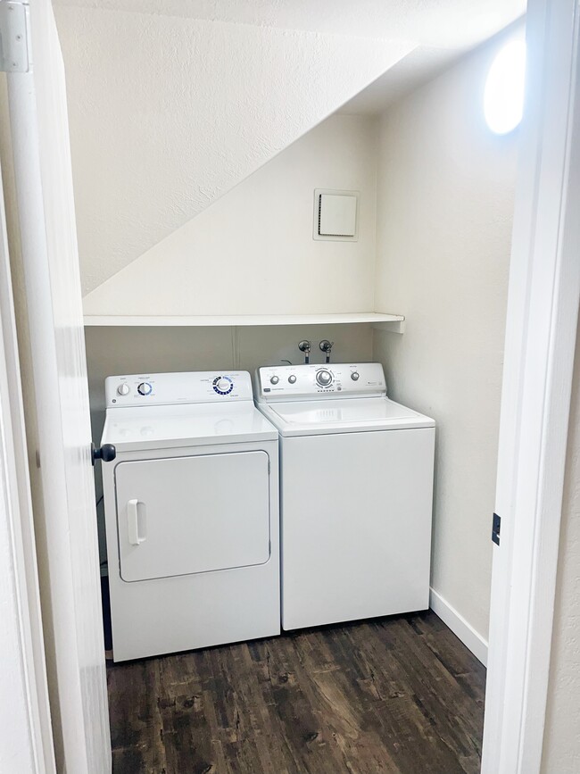Laundry Room - 14647 NE 30th Pl