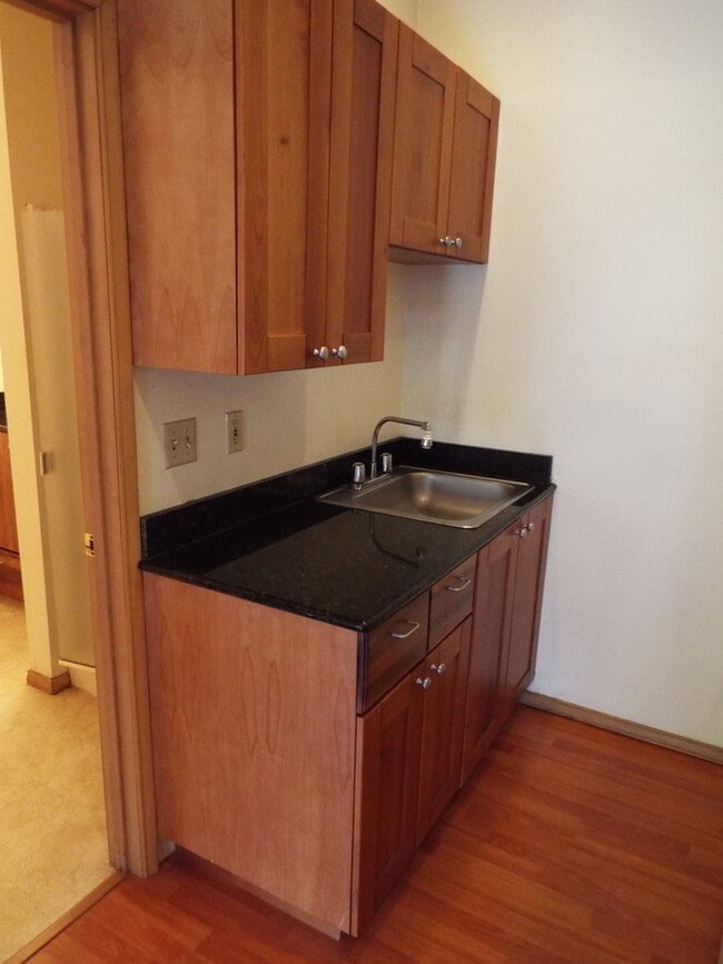 Building Photo - 3644 Woodland Park Ave N
