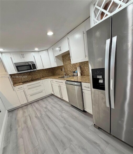 Building Photo - 9273 Collins Ave