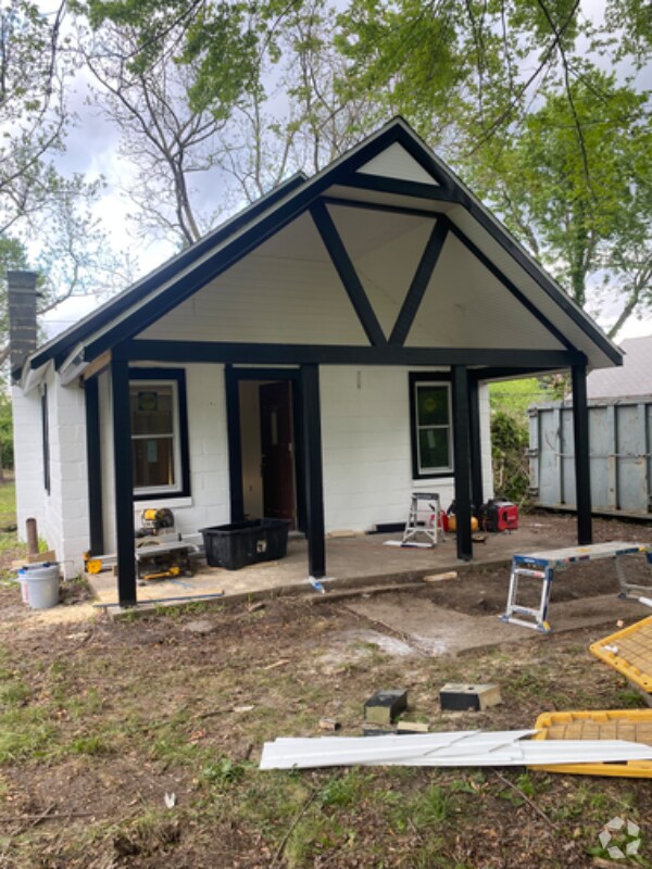 Building Photo - 1412 E Princeton Ave