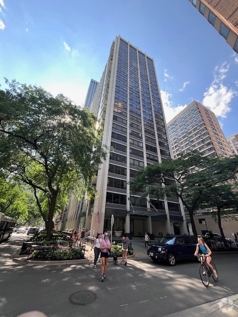 Building Photo - 222 E Pearson St