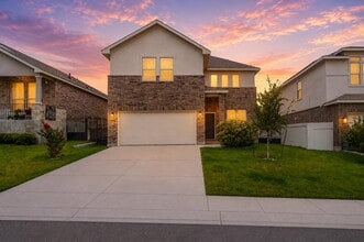 Building Photo - 1506 Sombras Dr