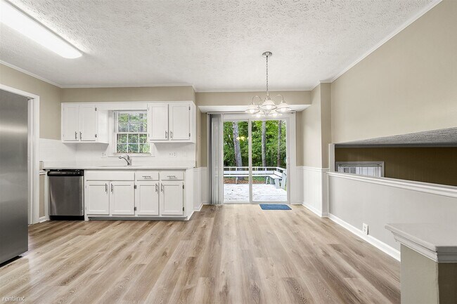 Building Photo - 4 br, 2.5 bath House - 673 Fairfield Dr