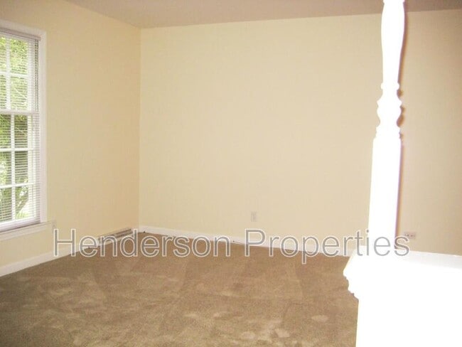 Building Photo - 5843 Haddington Dr