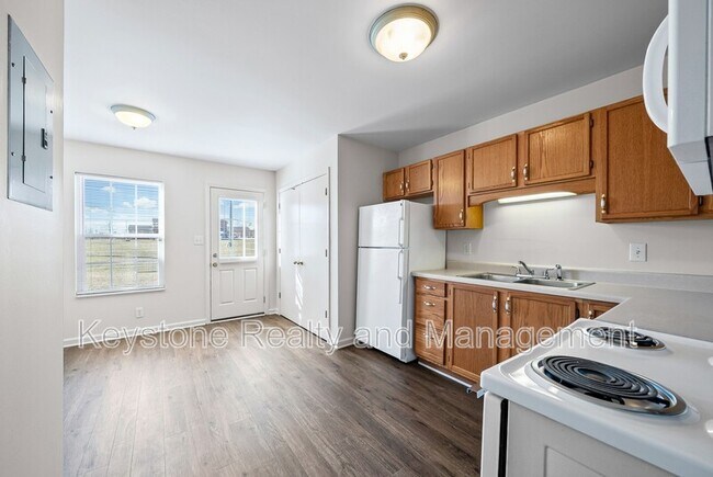 Foto del edificio - 3300 Royster Ln