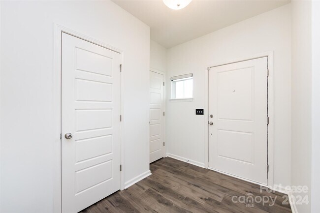 Building Photo - 1268 Scotch Meadows Loop