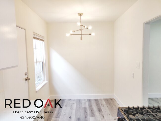 Building Photo - Charming One Bedroom Bungalow Available