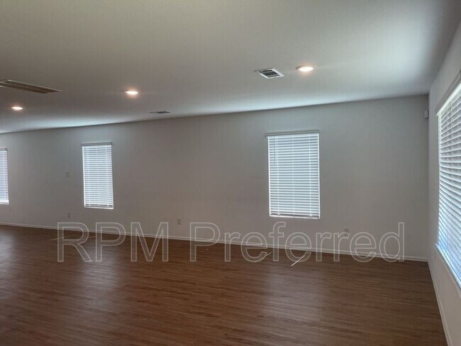 Foto del edificio - 20806 Haynes Rdg Dr