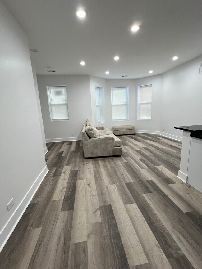 Foto del edificio - 3626 W Grenshaw St