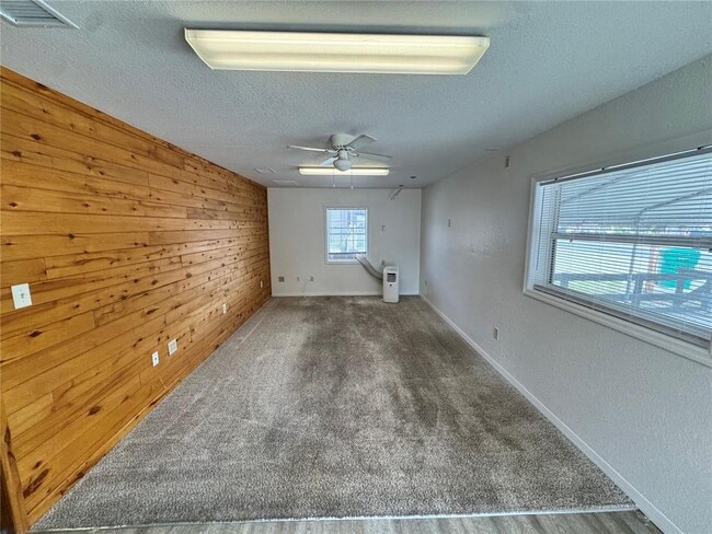 Foto del edificio - 306 N Iona Ave