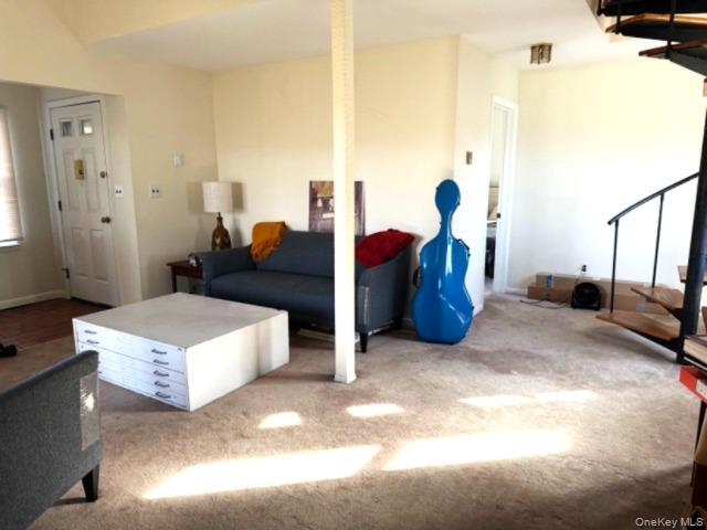 Building Photo - 8 Sunset Dr