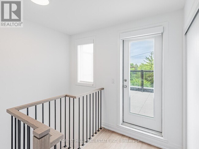 Photo du bâtiment - 15-15 Brenthall Ave
