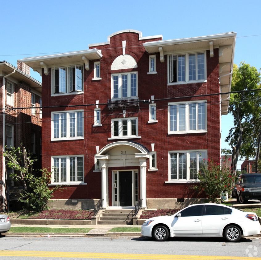 Primary Photo - State Street Apartments