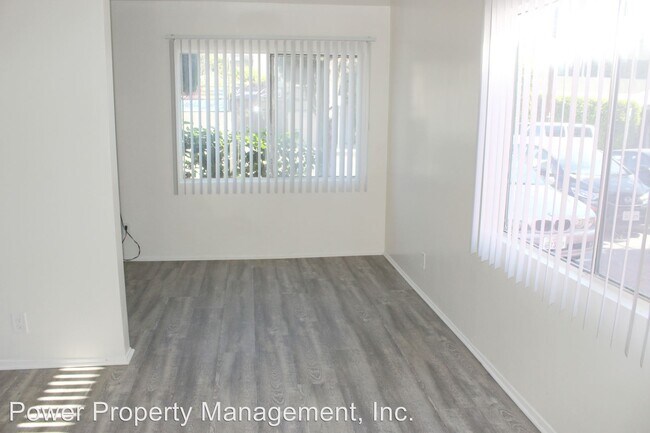 Foto del edificio - 3761 S Barrington Ave