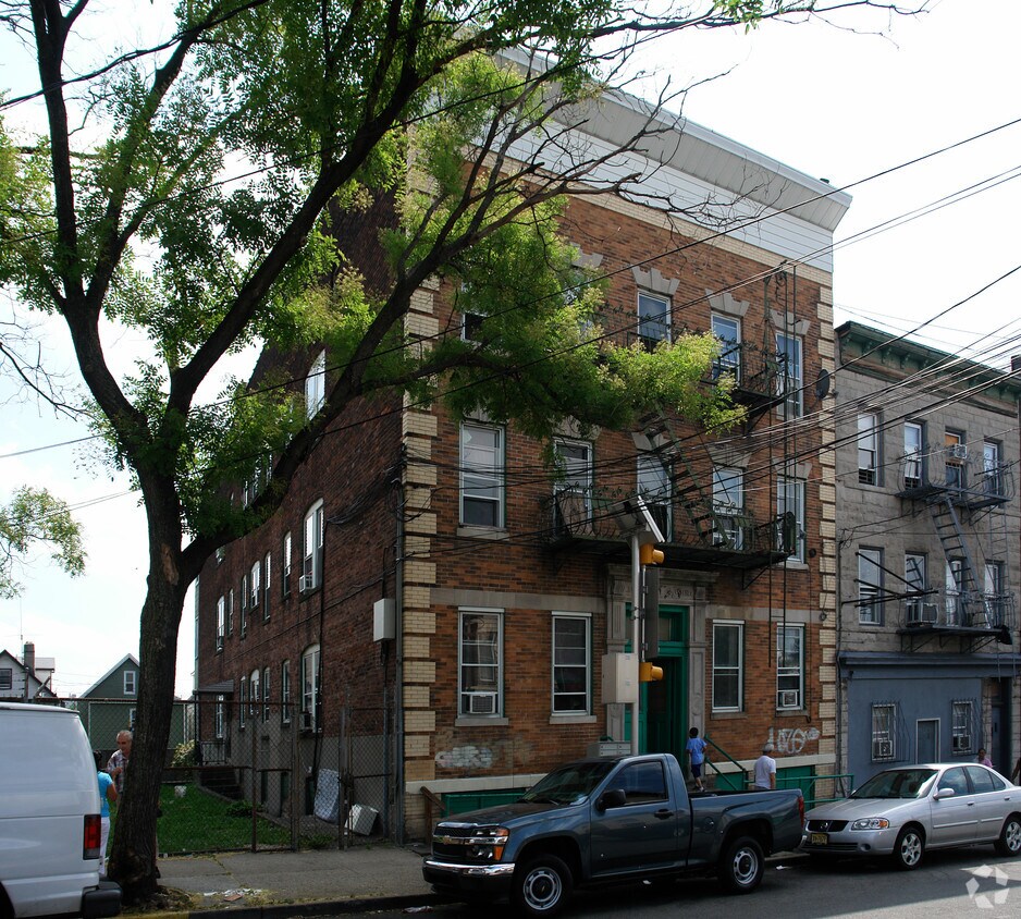 Property photo - 577 N 6th St