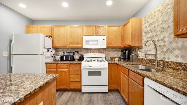 Building Photo - 4 br, 2 bath House - 514 S. Sandra St