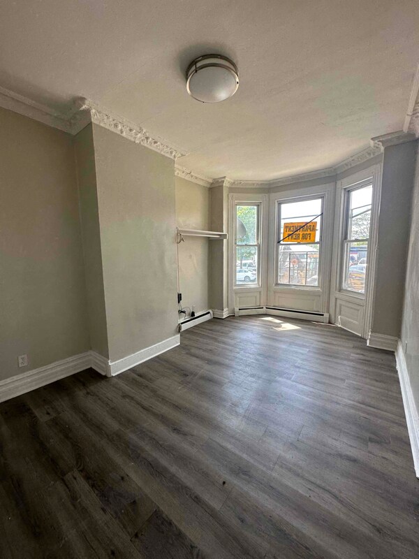 Primary Photo - 381 Central Ave