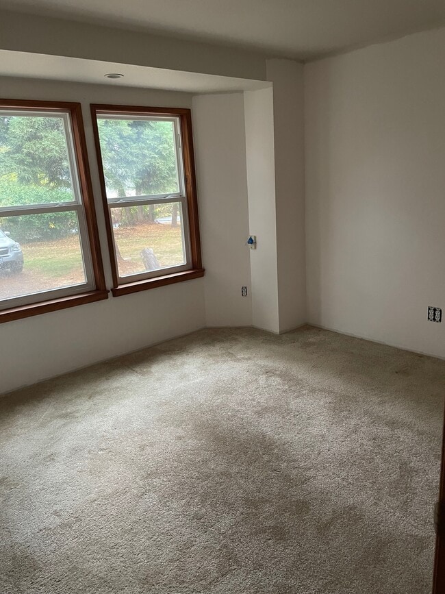 Building Photo - 35349 S Farm Rd
