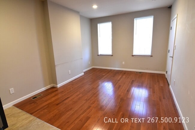 Building Photo - 907 S 13th St