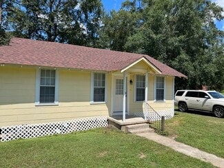 Building Photo - 402 Old Richton Rd