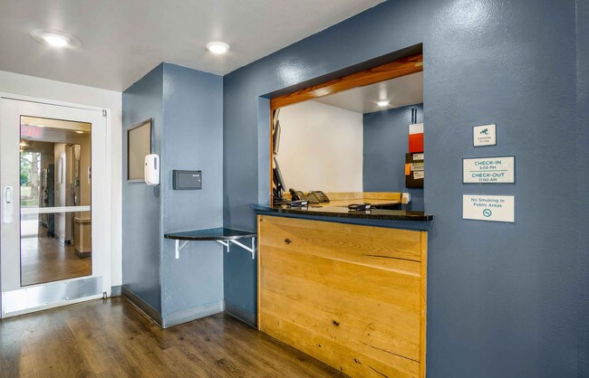 Foto del edificio - Furnished Studio-Charleston - Ashley Phosphate Rd.