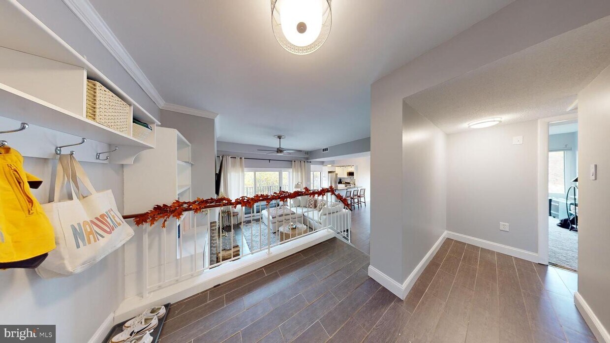 124 Roberts Ln Unit 401, Alexandria, VA 22314 Room for Rent in