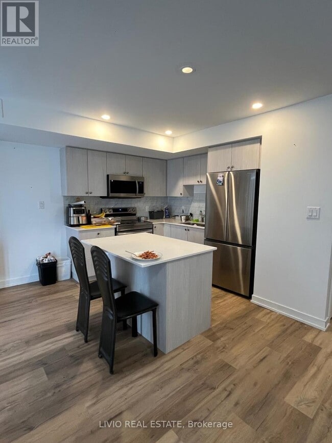 Building Photo - 14 Marina Pl