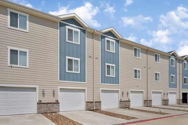 Foto del edificio - 21155 Gosling Rd