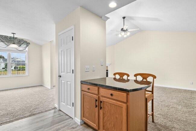 Foto del edificio - 2820 Wordsworth Dr